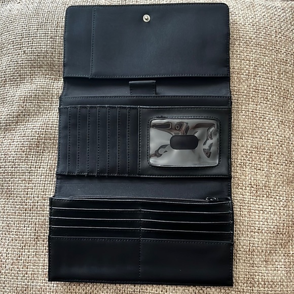 Nine West Black Wallet - Picture 6 of 8